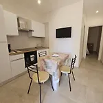 L'aia דירה *